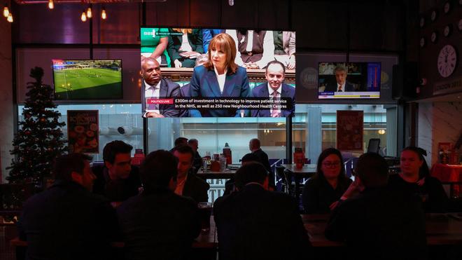 2025-11-26T134547Z_191851163_RC2D4IAV8TAP_RTRMADP_3_BRITAIN-BUDGET