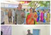 స్వగ్రామం అంతర్గామలో తమ ఓటు హక్కు వినియోగించుకున్న ఎమ్మెల్యే డా .సంజయ్ కుమార్ దంపతులు