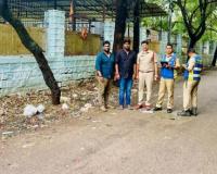 సనత్‌నగర్‌లోని హనుమాన్ ఆలయం వద్ద చెత్త నిల్వలు