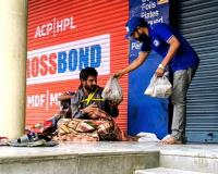 ఫుట్ పాత్ అనాధలకు అన్నదానం  - స్కై 285వ ఫుడ్డు డ్రైవ్..
