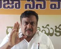 పేద ప్రజలను పీడిస్తున్న ఆసుపత్రులను సీజ్ చేయాలి.
