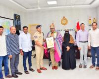 పదవి విరమణ పొందిన  ఏ ఎస్ ఐ  మహమ్మద్ అబ్దుల్లా ఖాన్  కి జిల్లా పోలీస్ కార్యాలయంలో ఆత్మీయ వీడ్కోలు