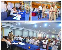 జిల్లాలోని మద్యం దుకాణాల లైసెన్స్ దారుల ఎంపిక   డ్రా పద్ధతి ద్వారా ఎంపిక చేసిన జిల్లా కలెక్టర్ బి. సత్యప్రసాద్