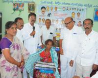 వయోవృద్ధులకు టాస్కా ఆసరా