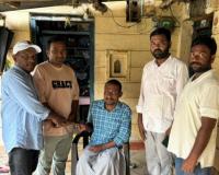 పాము కాటుకు గురైన వ్యక్తికి ఆర్థిక చేయూత*