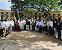 న్యాయవ్యవస్థని కించపరిస్తే సహించేది లేదు  -కంతి మోహన్ రెడ్డి.