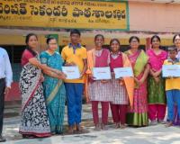 విద్యార్థుల ప్రతిభకు ప్రశంస  పట్టాలు      _విద్యార్థులకు పలువురి అభినంధనల వెల్లువ
