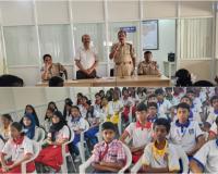 పోలీస్‌ కమేమొరేషన్‌ డే సందర్భంగా అవేర్నెస్ 