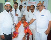 సీనియర్ సిటిజెన్స్ ఆధ్వర్యంలో దీపావళి సమ్మేళనం, వస్త్రాల పంపిణీ. 