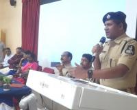 ర్యాగింగ్ కు గురైతే వెంటనే ఫిర్యాదు చేయండి -ఈస్ట్ జోన్ డీసీపీ బాలస్వామి