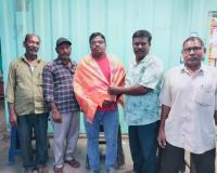  కళాకారునికి. అమ్మ చారిటబుల్ ట్రస్ట్ సన్మానం.