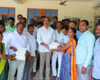 సారంగాపూర్ లబ్ధిదారులకు సీఎం సహాయనిధి చెక్కుల పంపిణీ