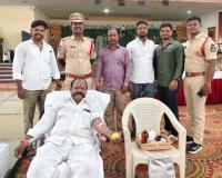 గాంధీనగర్ పోలీసుల ఆధ్వర్యంలో బ్లడ్ క్యాంప్