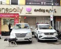 సికింద్రాబాద్ మానేపల్లి జ్యువెలర్స్ లో ఐటీ అధికారుల సోదాలు