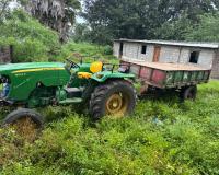 కొప్పూరులో గ్రామస్తులు పట్టుకున్న ఇసుక ట్రాక్టర్
