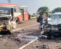 కర్ణాటకలో ఘోర రోడ్డు ప్రమాదం – ముగ్గురు తెలంగాణవాసుల మృతి