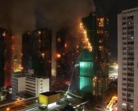 హాంకాంగ్ అపార్ట్‌మెంట్‌లో ఘోర అగ్ని ప్రమాదం – 13 మంది మృతి