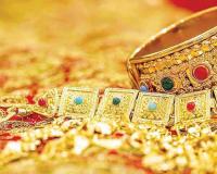 హైదరాబాద్‌లో బంగారం–వెండి ధరల్లో స్వల్ప మార్పులు