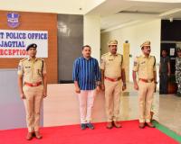 జగిత్యాలలో  “వందేమాతరం” సామూహిక గానం :: దేశభక్తి స్ఫూర్తికి నిదర్శనం : జిల్లా ఎస్పీ అశోక్ కుమార్ 