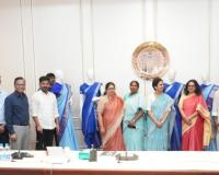 మహిళల ఉన్నతి – తెలంగాణ ప్రగతి - చీరల పంపిణీ