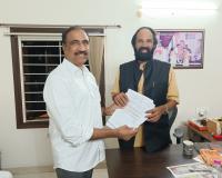 చెరువుల మరమ్మత్తులకు నిధులు ఇవ్వండి : MLA సంజయ్ 