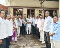 మాజీ మంత్రి జీవన్ రెడ్డితో విశ్రాంతి ఉద్యోగస్తుల కొత్త కార్యవర్గం