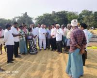 కట్కాపూర్ ధాన్యం కొనుగోలు కేంద్రంలో రైతుల పక్షాన నిలిచిన జీవన్ రెడ్డి