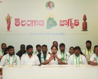 బీసీలకు ద్రోహం చేస్తున్నది కాంగ్రెస్ – రిజర్వేషన్లపై  కవిత ఆరోపణలు, తీవ్ర విమర్శలు