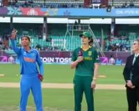 🇮🇳 మహిళల వన్డే ప్రపంచకప్ ఫైనల్ — భారత మహిళలు 298/7 స్కోరుతో ఇన్నింగ్స్ పూర్తి