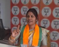 హిందూ దేవుళ్ళ పై ముఖ్యమంత్రి వ్యాఖ్యలు సరికాదు  : క్షమాపణ చెప్పాలి : బీజేపీ నాయకురాలు రాజేశ్వరి