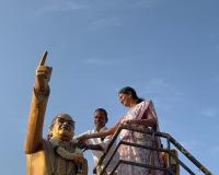 అంబేద్కర్ విగ్రహానికి నివాళులతో ముత్తారంలో ఉరడి భారతి ప్రచారానికి శ్రీకారం
