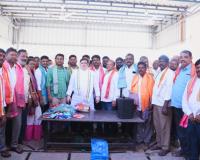 సర్పంచ్ ప్రమోద్ రెడ్డి, వార్డు సభ్యులకు మంత్రి పొన్నం ఘన సత్కారం