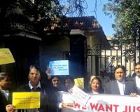 మహిళా రిజర్వేషన్ అమలు చేయాలి :బార్ కౌన్సిల్‌పై మహిళా న్యాయవాదుల నిరసన