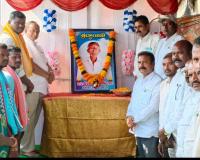 మృతుల కుటుంబ సభ్యులను పరామర్శించిన హుస్నాబాద్ మాజీ ఎమ్మెల్యే సతీష్ కుమార్