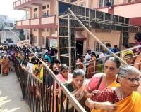 వైకుంఠ ఏకాదశి వేళ...భక్తుల రద్దీతో పోటెత్తిన ఆలయాలు