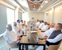 మాజీ ఎమ్మెల్యే, ఎమ్మెల్సీ ల సమస్యలపై చర్చలు 