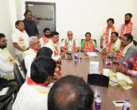 మున్సిపల్ ఎన్నికల్లో సింహం గుర్తుపై తెలంగాణ జాగృతి అభ్యర్థుల పోటీ