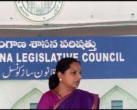 కేసీఆర్ సభకు రాకపోతే పార్టీని ఎవ్వరూ కాపాడలేరు – కవిత