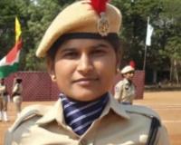 నిజామాబాద్‌లో గంజాయి ముఠా దాడి: మహిళా కానిస్టేబుల్ సౌమ్య పరిస్థితి విషమం