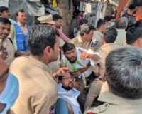 ఇంటర్మీడియట్ బోర్డు ను ముట్టడించిన జాగృతి విద్యార్థి నాయకులు 