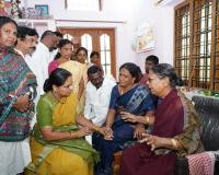 లాయర్ స్వప్న హత్య ఘటనపై సీఎం స్పందించాలి: కల్వకుంట్ల కవిత