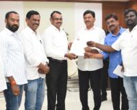 ఆర్ఎన్ఐ గుర్తింపు ఉన్న పత్రికలకూ అక్రెడిటేషన్లు ఇవ్వాలి : మంత్రి పొంగులేటిని కలిసిన టీడబ్ల్యూజేఎఫ్ నేతలు