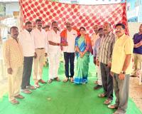 మున్సిపల్ చైర్ పర్సన్ సమిండ్ల వాణి శ్రీనివాస్ లకు బీసీ సంఘం వారిచే ఘనంగా సన్మానం 