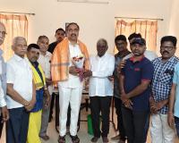 జగిత్యాల ఎమ్మెల్యే సంజయ్ కుమార్ ను కలిసిన వీరశైవ సమాజం నూతన కార్యవర్గం