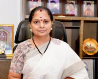 మహిళ బిల్లుకు డీలిమిటేషన్ బిల్లును లింక్ చేయటం పెద్ద కుట్ర* - కల్వకుంట్ల కవిత 