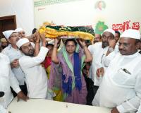 అజ్మీర్ దర్గాకు కవిత చాదర్ పంపిన కవిత.. కొత్త రాజకీయ సంకేతాలా?