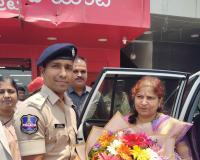 హైకోర్టు జడ్జి శ్రీ రేణుక యార ని మర్యాదపూర్వకంగా కలిసిన జిల్లా ఎస్పీ  అశోక్ కుమార్