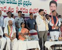 బ్రాహ్మణ సంక్షేమ పరిషత్ పథకాలను బ్రాహ్మణులు సద్వినియోగపరచుకోవాలి రాష్ట్ర ఐటీ శాఖ మంత్రి శ్రీధర్ బాబు దేవాదాయ శాఖ మంత్రి కొండా సురేఖ