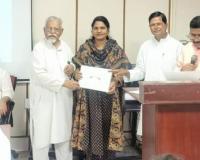 మహిళలు అన్ని రంగాల్లో పురుషులతో సమానంగా ఎదగాలి :చిన్నారెడ్డి 