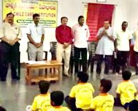 చదువునే ఆయుధంగా మలుచుకొని ఉన్నత స్థితికి ఎదగాలి.    జిల్లా అదనపు కలెక్టర్ రాజా గౌడ్. 